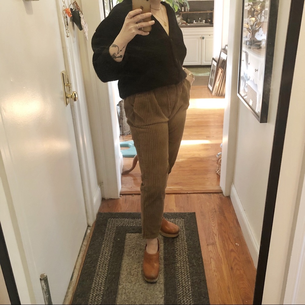 Brown corduroy high waisted ankle tapered pants.